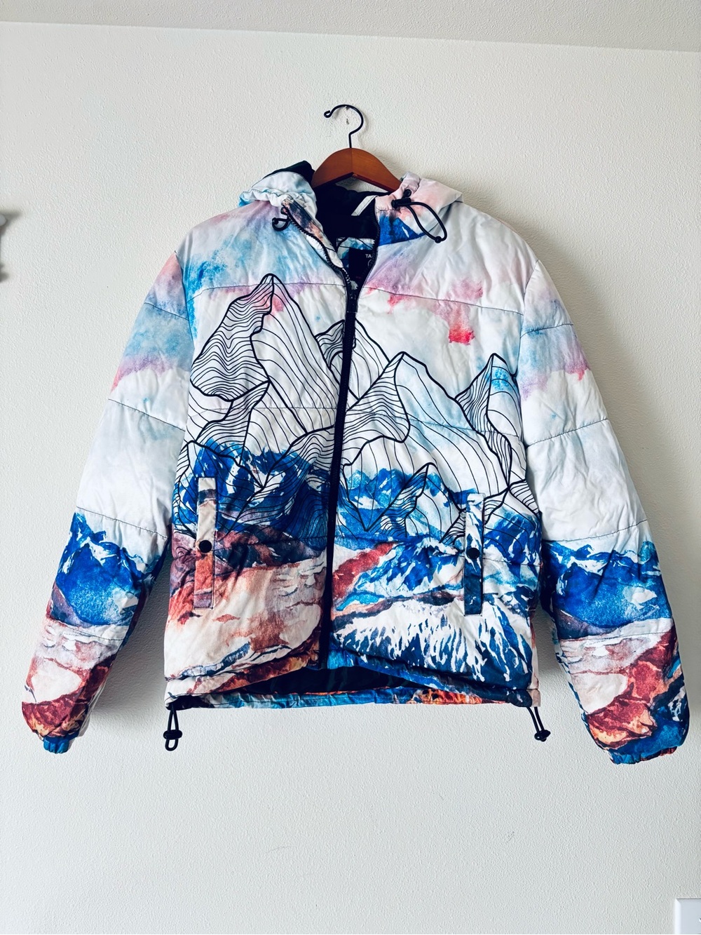 Tango Hotel Mountain Water Color Print Puffer Jacket in Multi-Color Size Small
